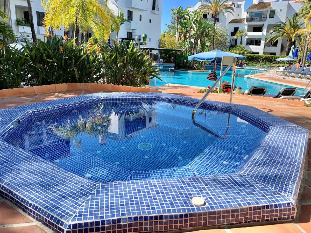 Jardines De Golondrinas With Sea Views