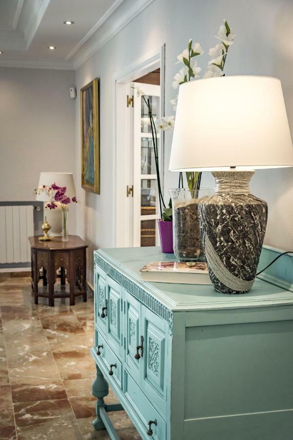 Casakhan, Beautiful Luxury Villa,