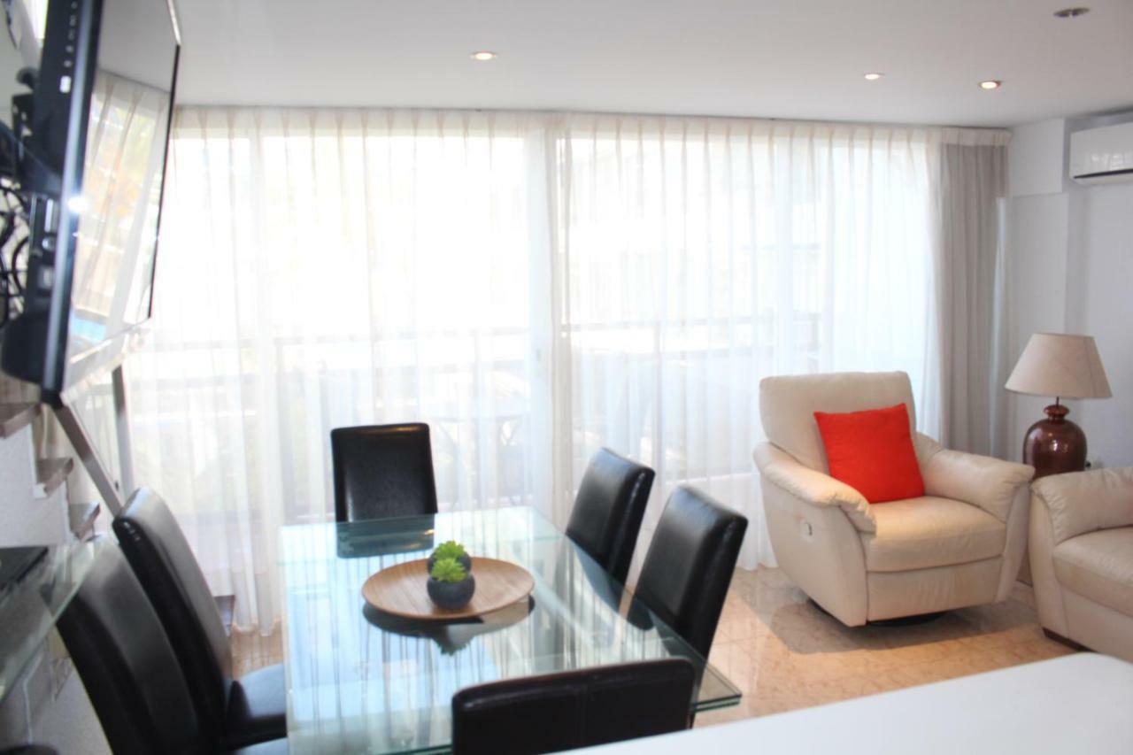 Two Bedroom In Heart Of Apartment *