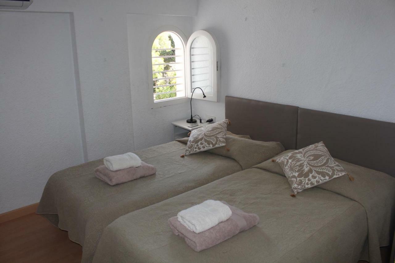 2 Bedroom
