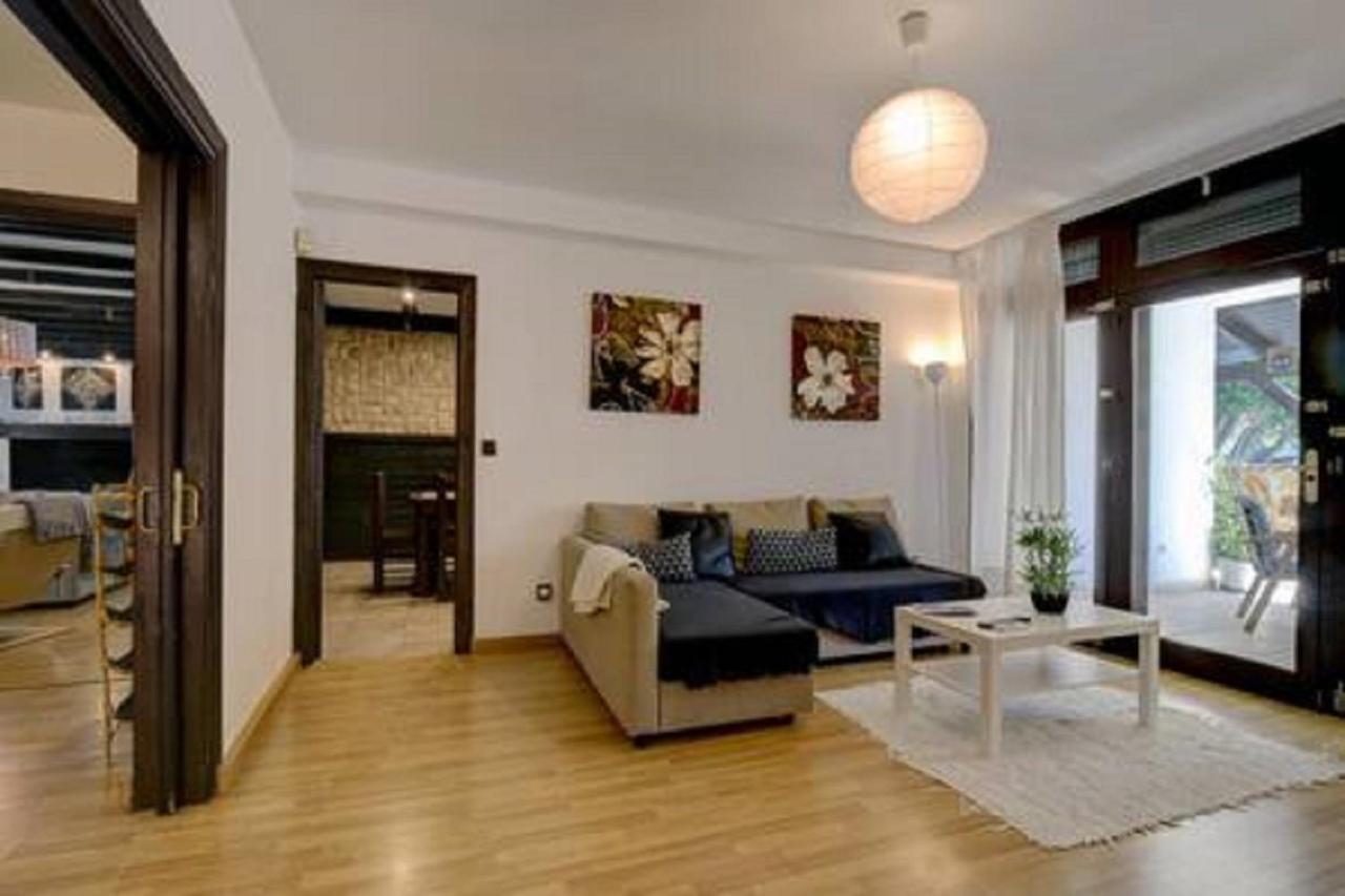 Villa Africa *