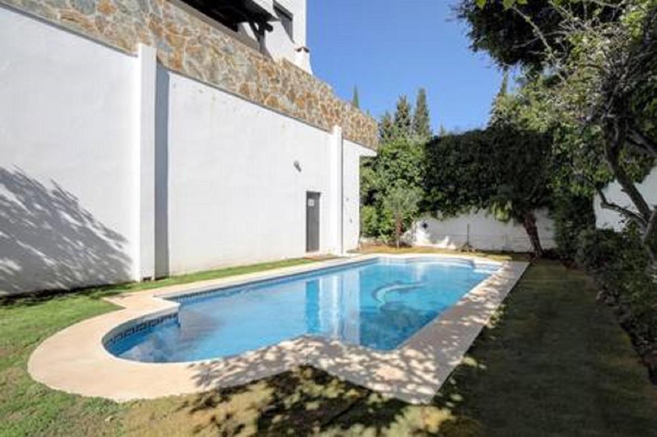 Africa Villa