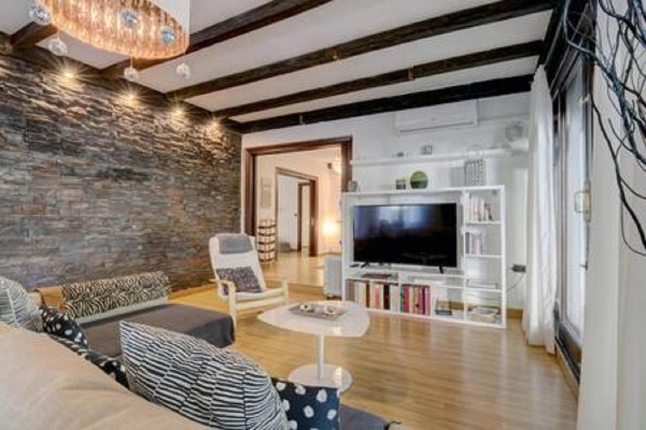 Africa Villa