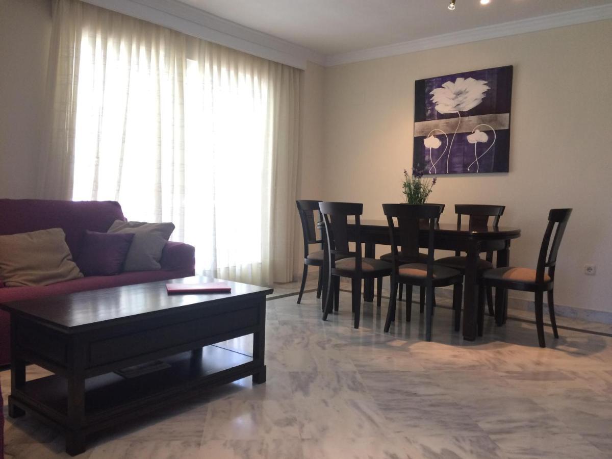 2 Dorm. Puerto Banus Apartment