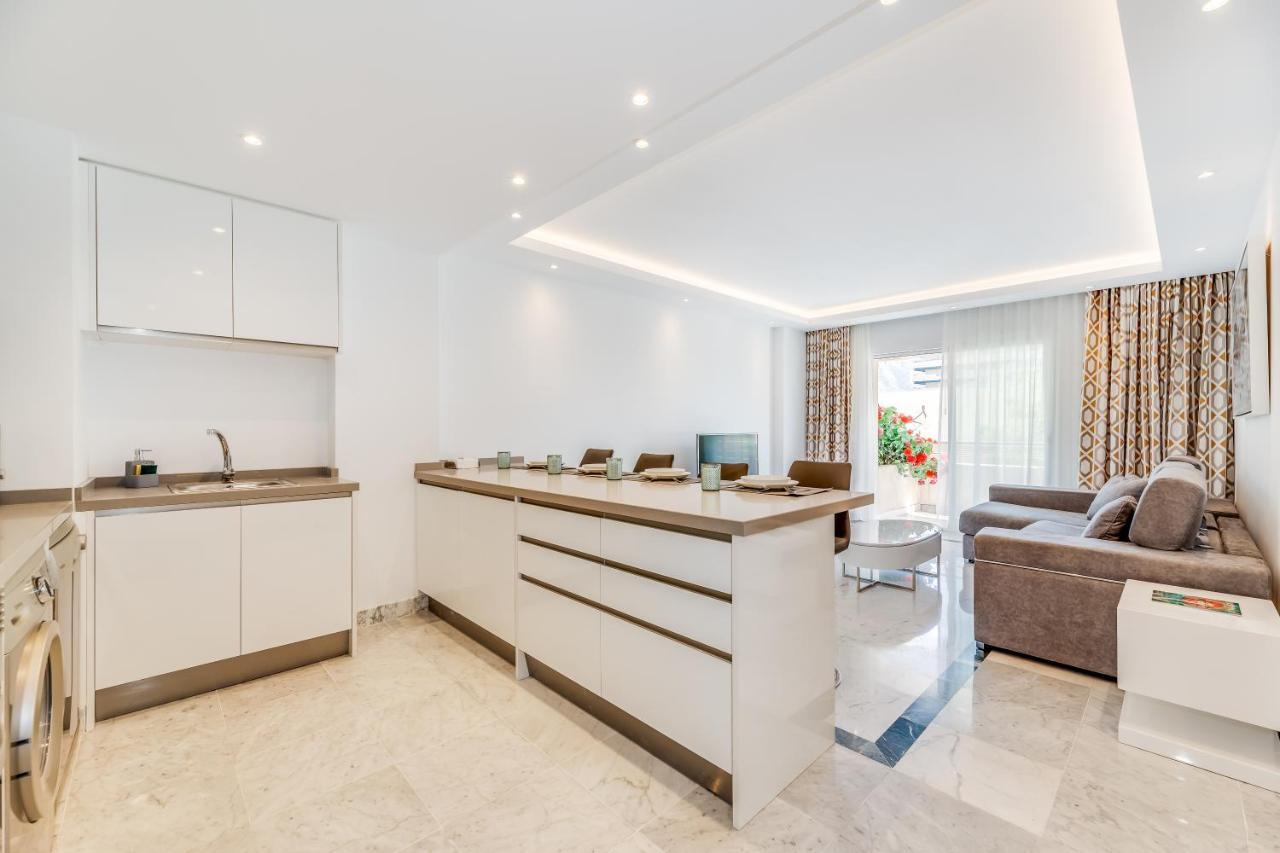 Bright In The Heart Of Puerto Banus Apartment Marbella