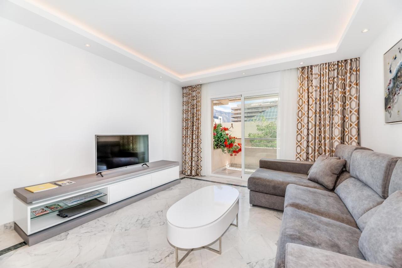 Bright In The Heart Of Puerto Banus *