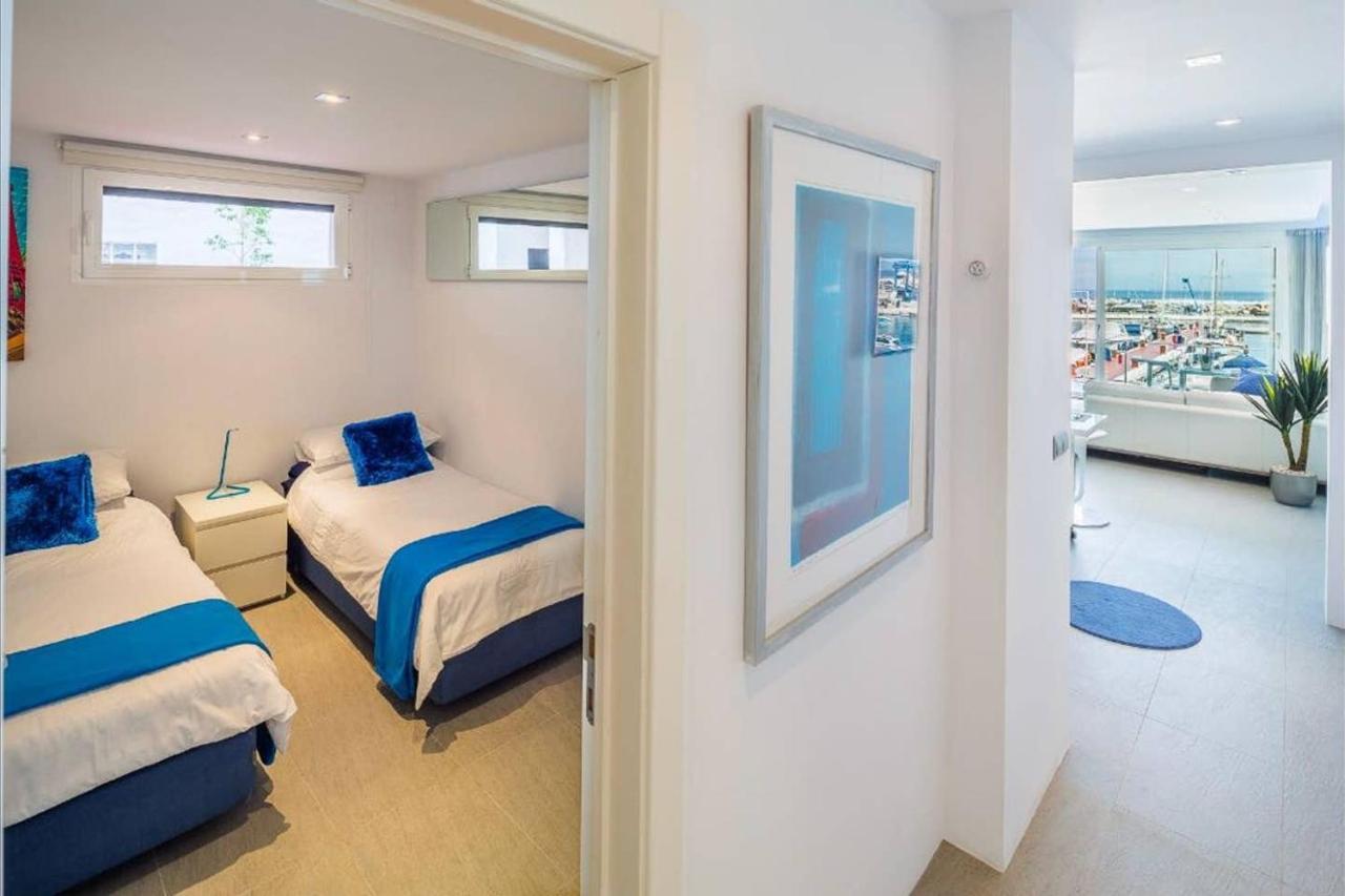 Apartment Modern Frontline Puerto Banus M2 Marbella