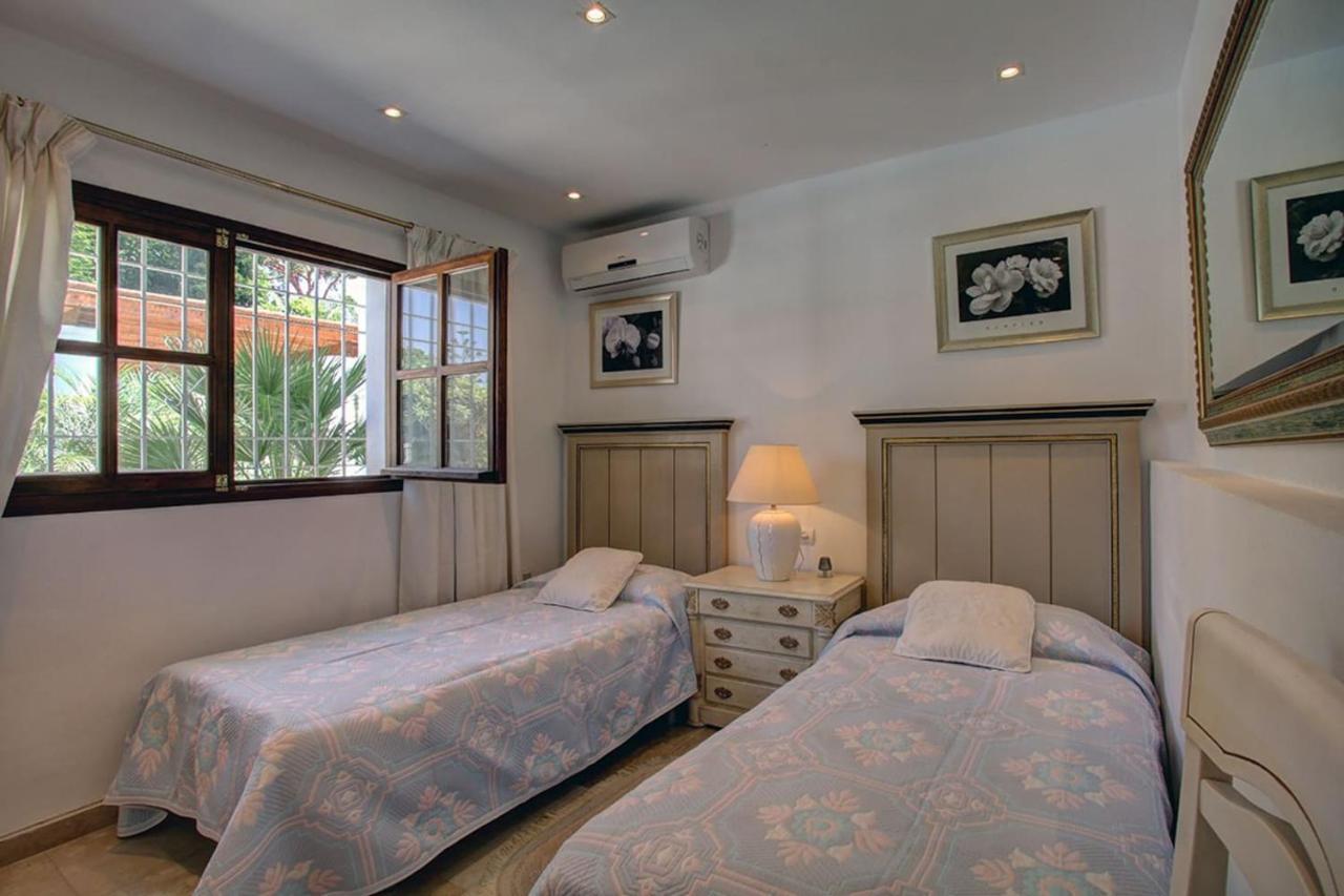 Exclusive Palmeras Puerto Banus With Heated Private Swimming Pool, Marbella, Spain * Marbella