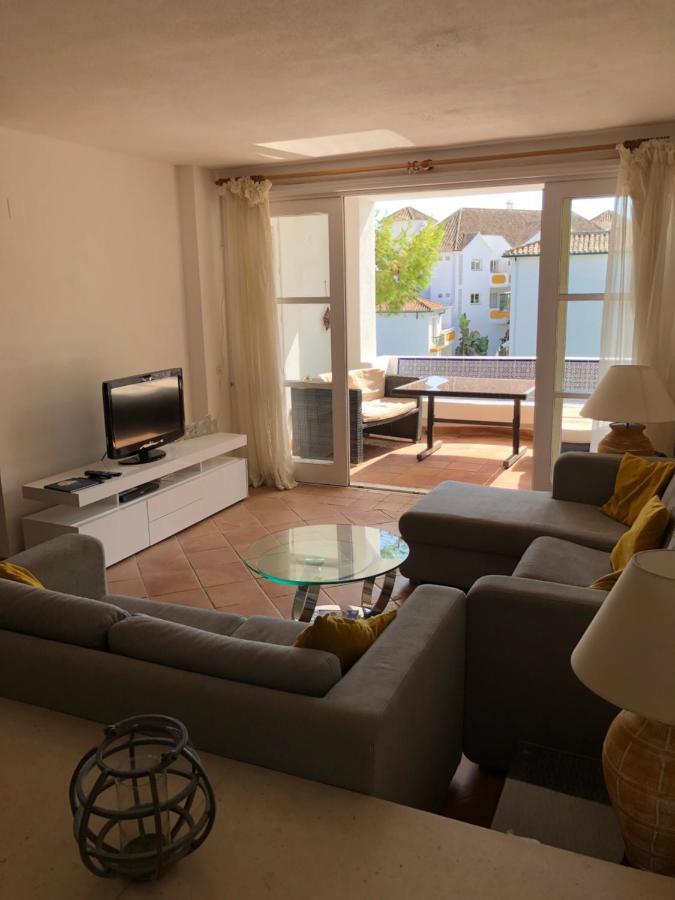 Jardines De Golondrinas Apartment Marbella