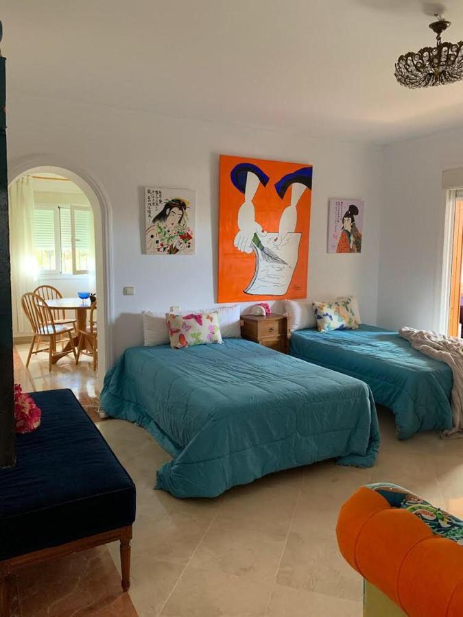 Con Piscina A 50 M De La Playa . Holiday home
