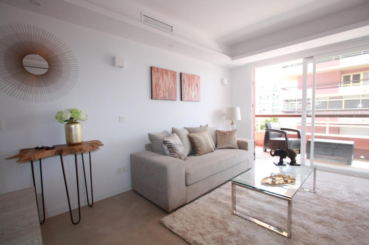 Apartment Center *