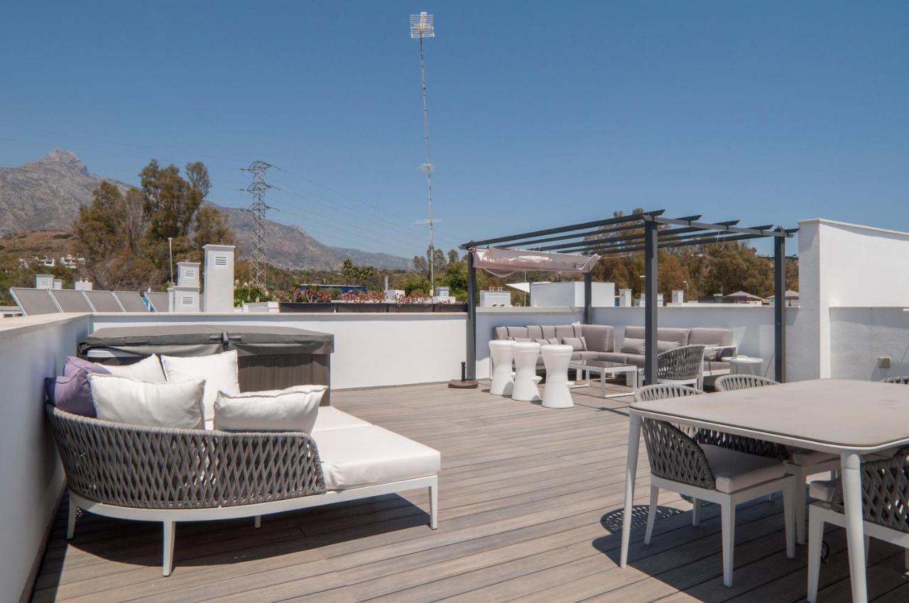 Apartment Exclusive Penthouse Walking Distance To Puerto Banus Marbella
