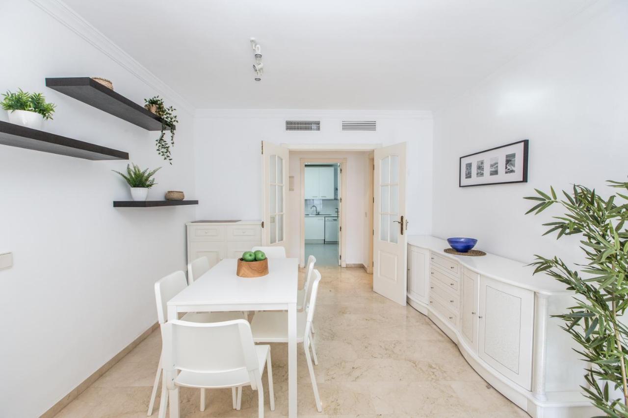 Awesome 2 Bedroom Apt With Pool And Parking In Puerto Banus - Rdr197 * Marbella