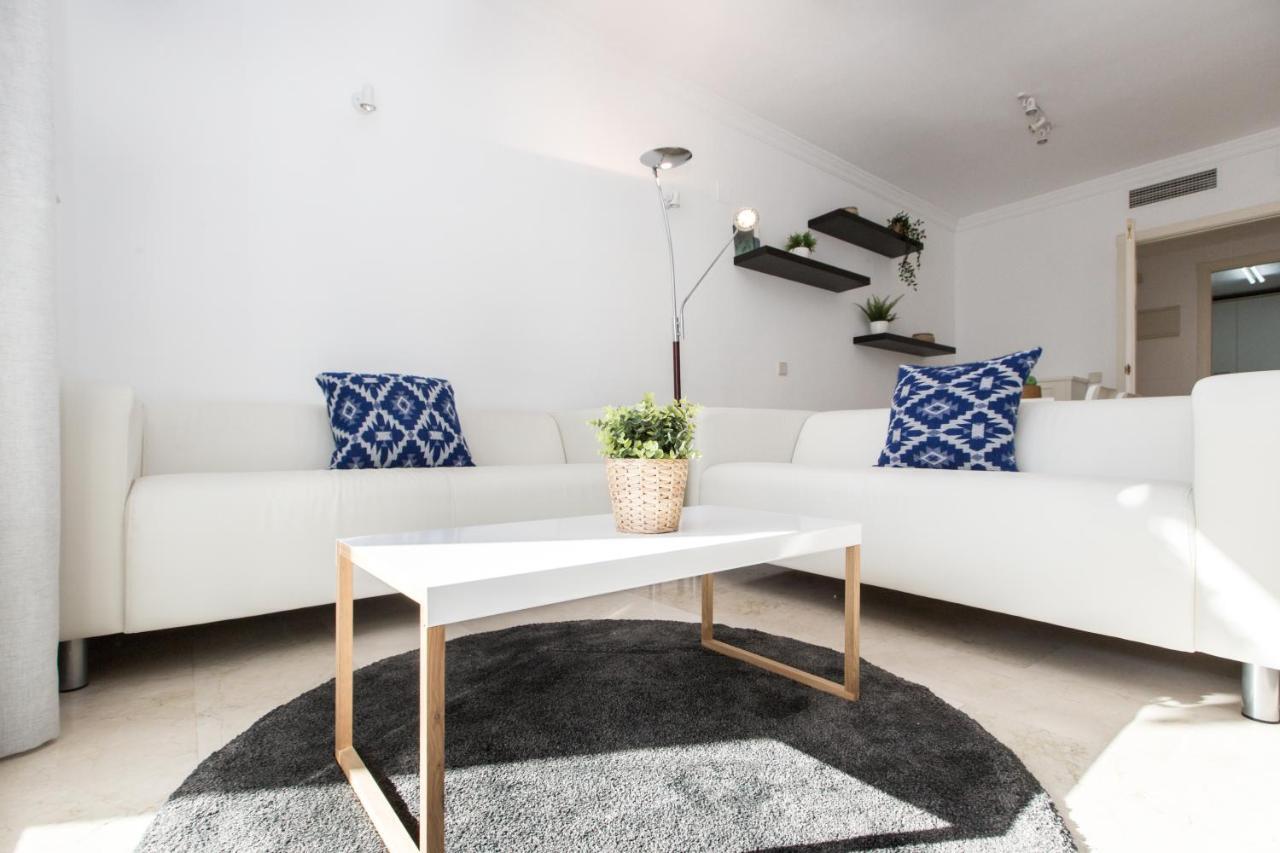 Apartamento Awesome 2 Bedroom Apt With Pool And Parking In Puerto Banus - Rdr197