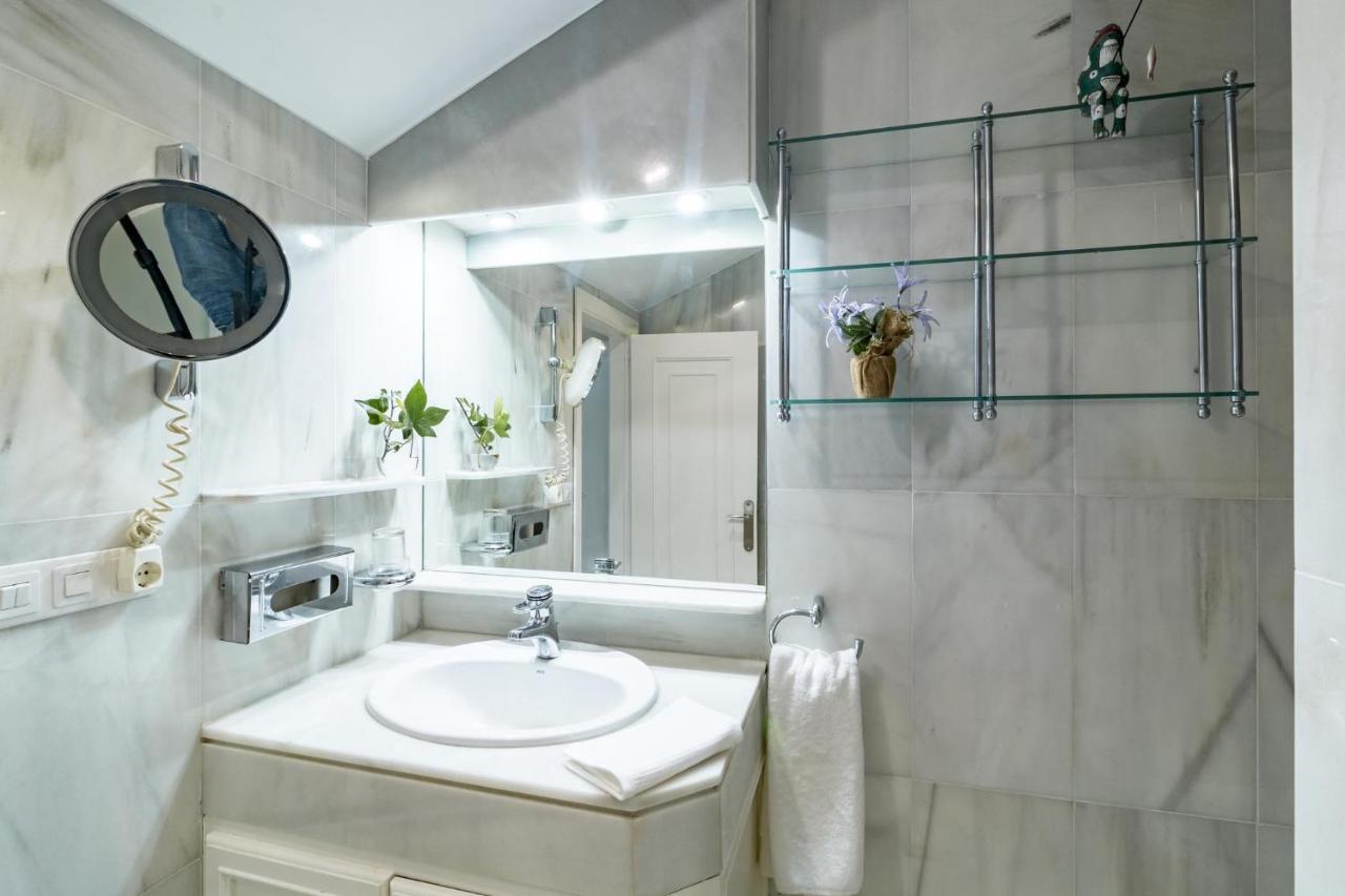 Atico Boutique Romantico En Corazon De Roomattic Apartamento Marbella