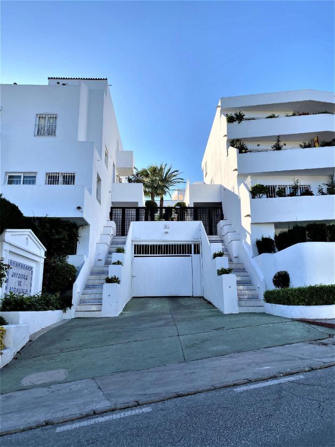 Jardines De Andalucia - Exquisite Newly Renovated Apartment Marbella