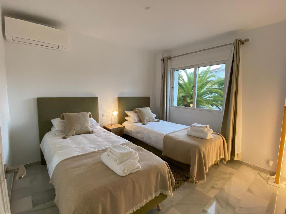 Luxury Apartm Brand Newswimming Poolgolf Apartment *