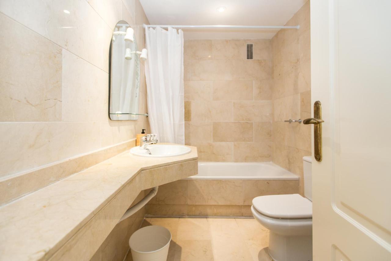Awesome 2 Bedroom Apt With Pool And Parking In Puerto Banus - Rdr197 *