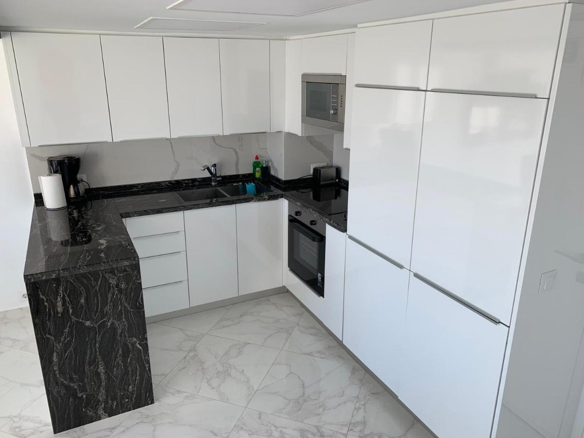 Skol 927a - Beachfront Luxury Penthouse * Marbella