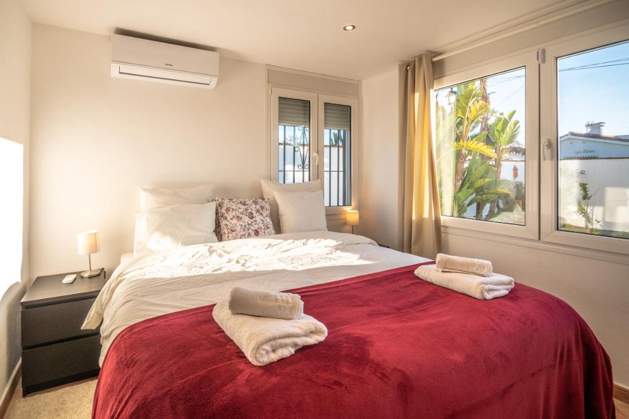 In The Second Line, Modern Beachfront In Costabella, *
