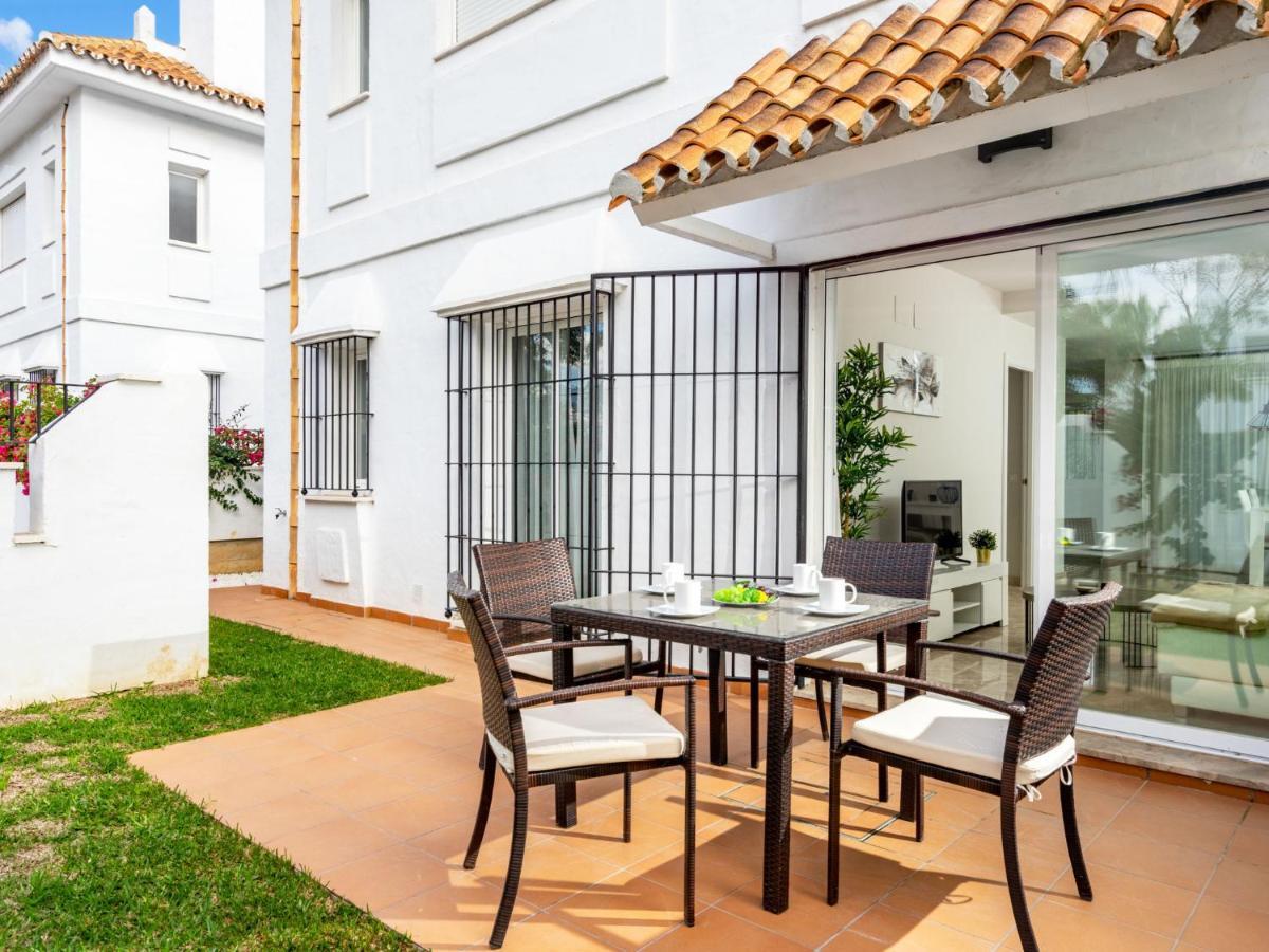 Holiday home Naranjos Singles By Interhome *