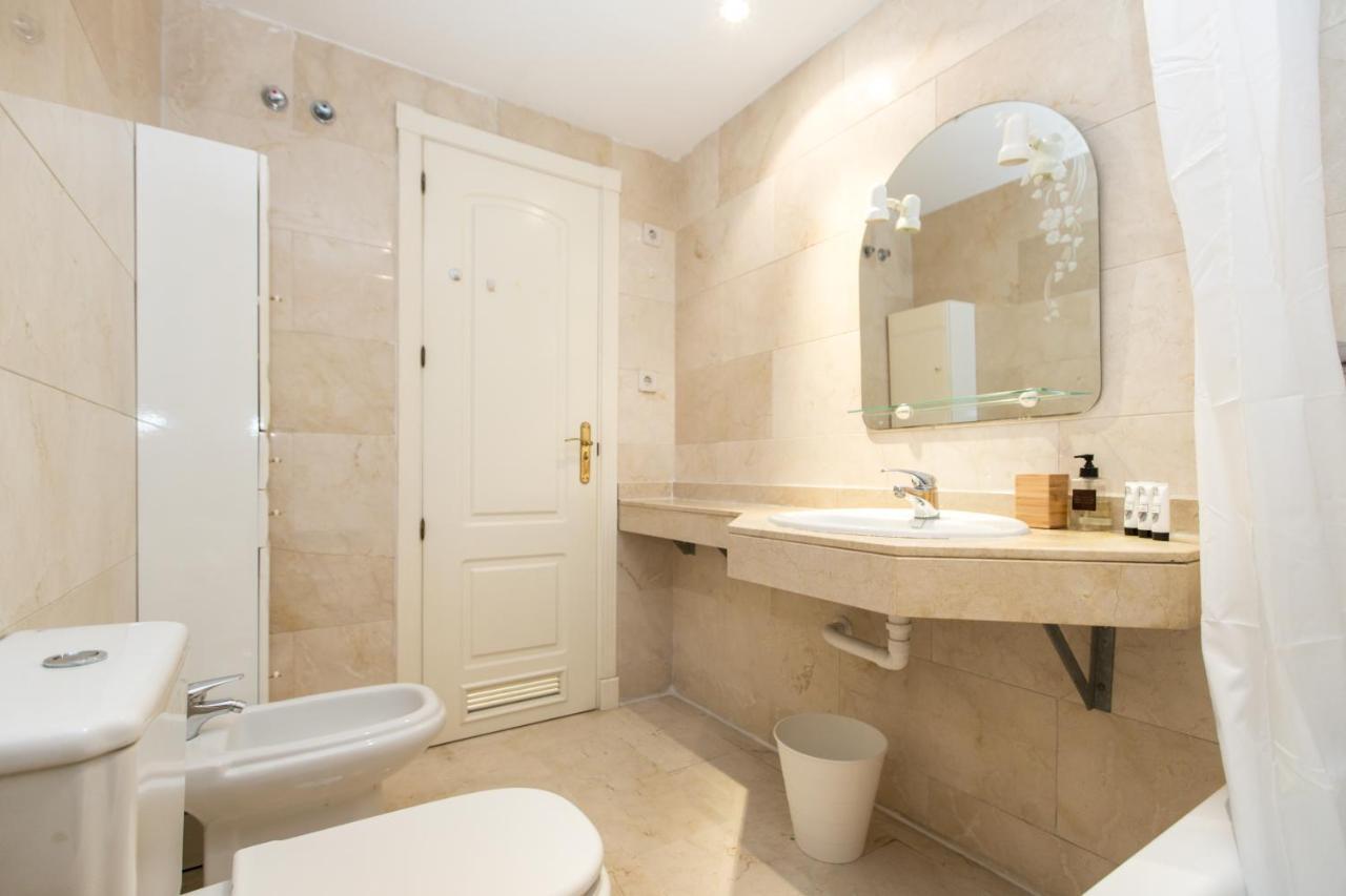 Apartamento Awesome 2 Bedroom Apt With Pool And Parking In Puerto Banus - Rdr197 Marbella