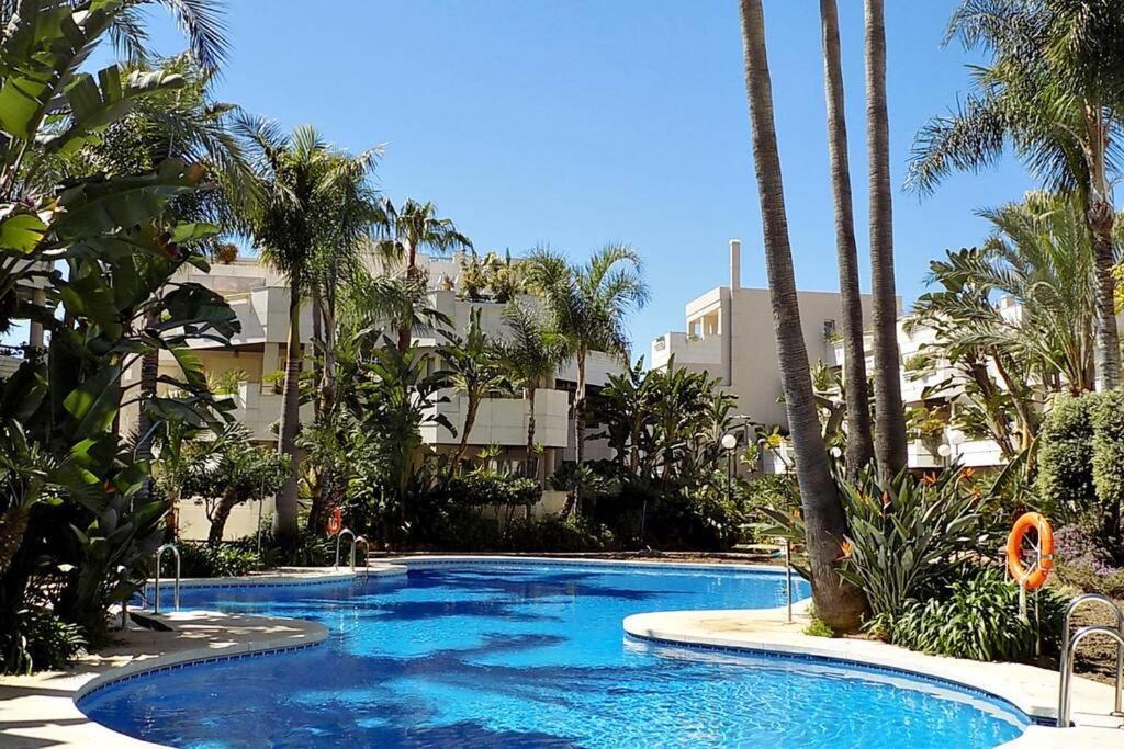 Fuente Aloha Apartment