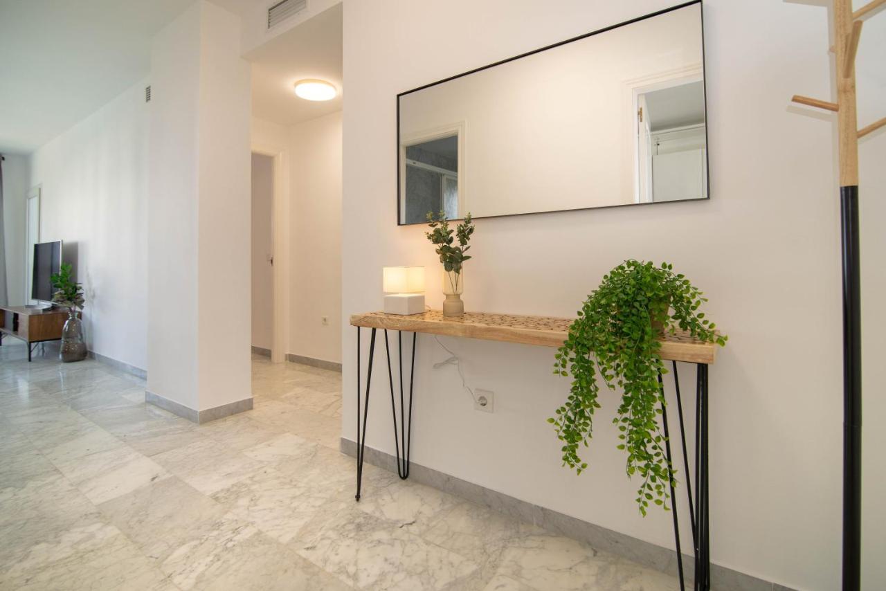 Apartment Whispering Palms