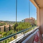 Spacious Apartment Near To Nikki Beach