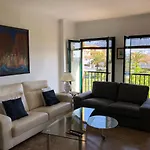 Los Naranjos Mar.