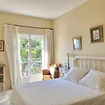 Beachfront Family Apartment In Puerto Banus