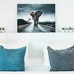 Sat2 - Modern 2 Bedroom Apartment With Ocean View