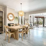 Gc - Spacious Flat In Golden Beach Marbella