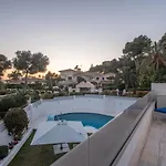Villa Encantadora Junto A La Playa En Los Monteros Con Seguridad 24 Horas