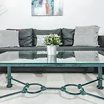 Harbor Getaway In The Heart Of Puerto Banus With Walking Dictance To Everything