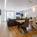 Fantastic Apartment Great Location