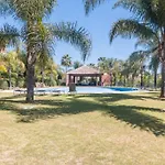 Exclusive 6 En Suite Bedroom Villa - Nagueeles