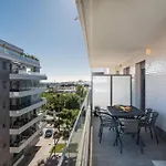 Newly Built 3 Bdrm Modern Apt W Gym, Pool, & Views