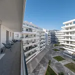 Newly Built 3 Bdrm Modern Apt W Gym, Pool, & Views
