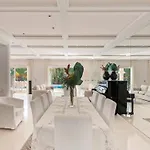 6 Bedrooms Luxury Villa Camilla