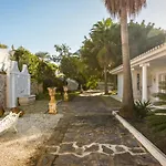 6 Bedrooms Luxury Villa Camilla