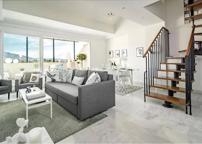 SAD-Spacious 2 bedroom duplex Puerto Banus