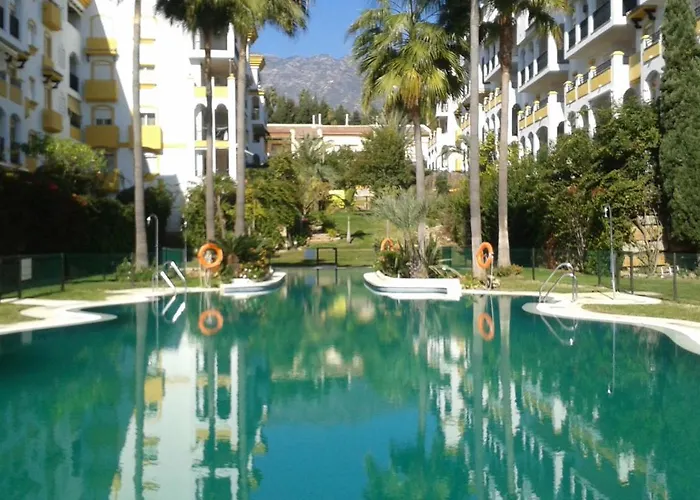 Marbella Nagueeles