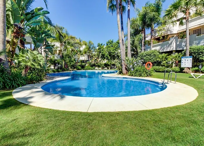 Fuente Aloha Apartment