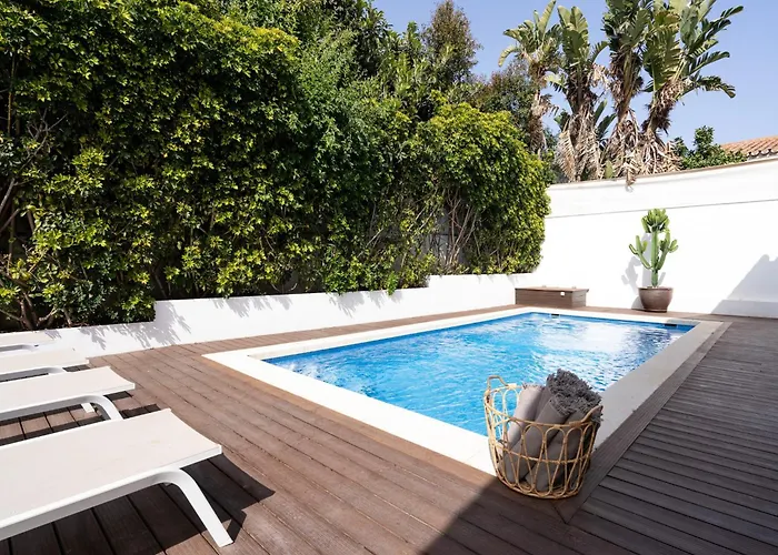 Villa Madrugada, Beachside Villa In Costabella