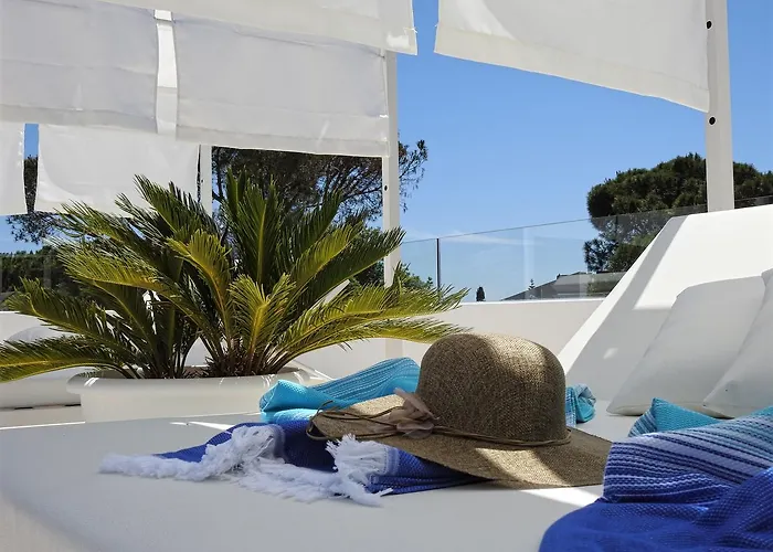 Blizz Boutique Hotel