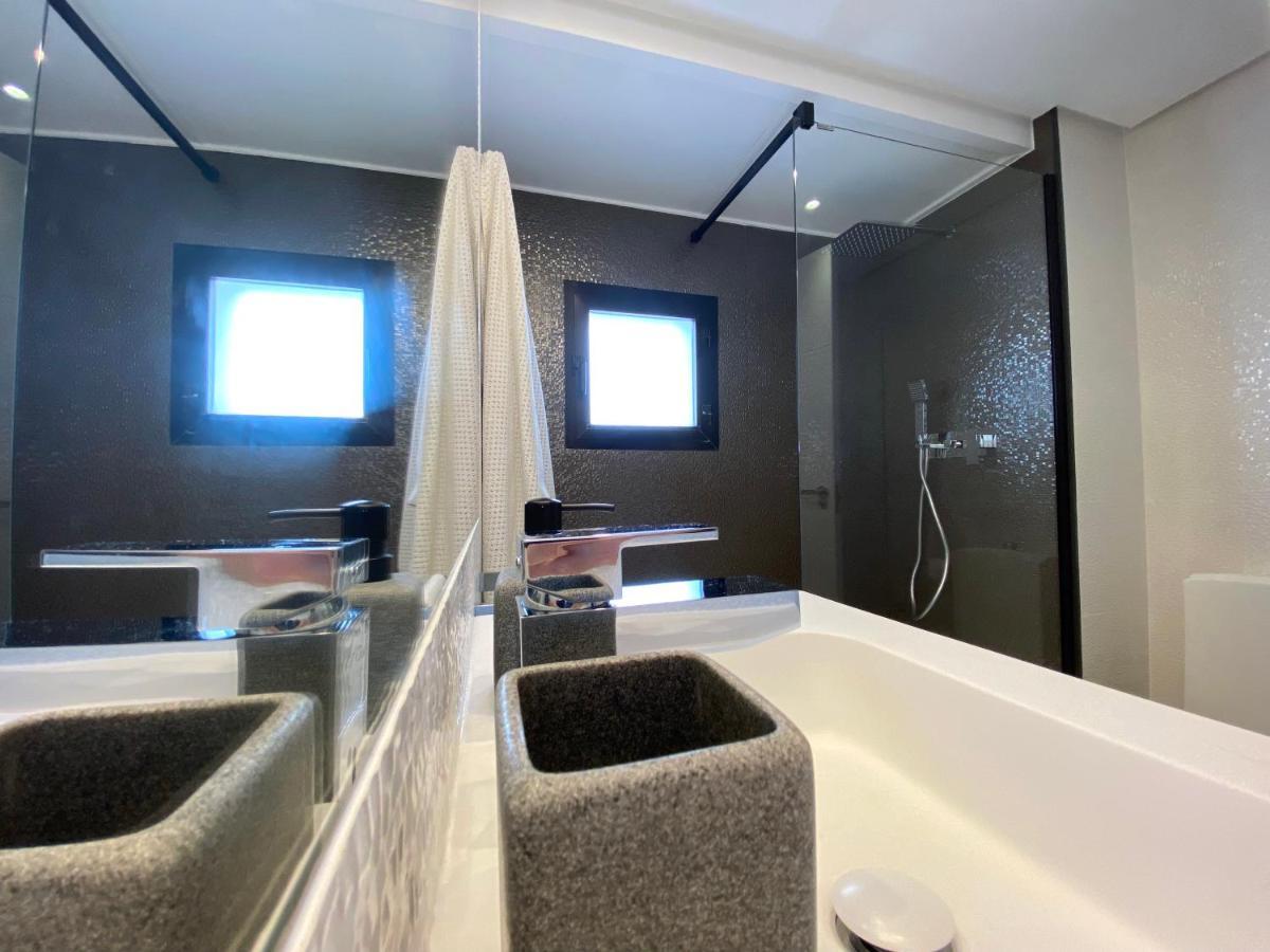 Jardines Del Puerto For Up To 6, Totally Refurbished 2025, Gardens, Pools, Garage, Wifi * Marbella