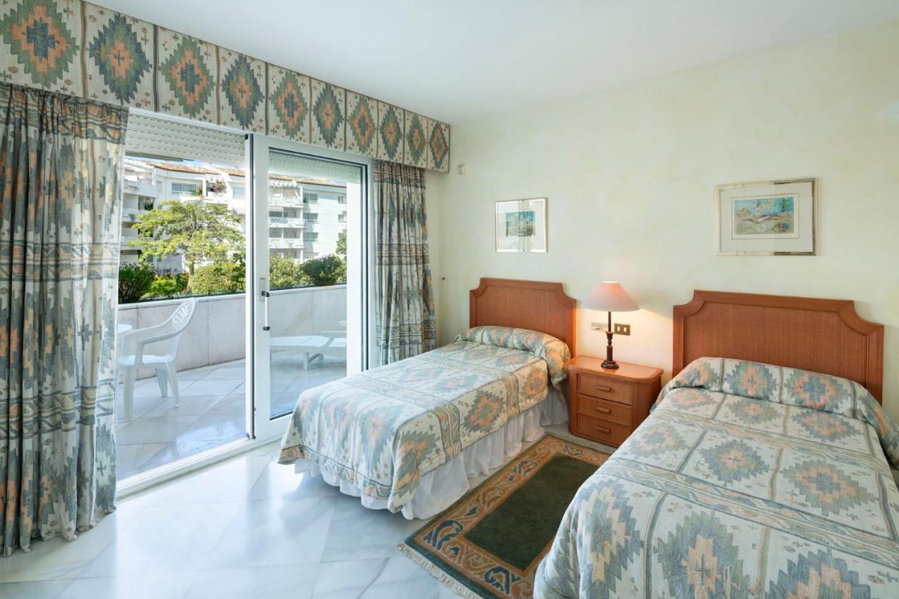 Granados I, Puerto Banus,