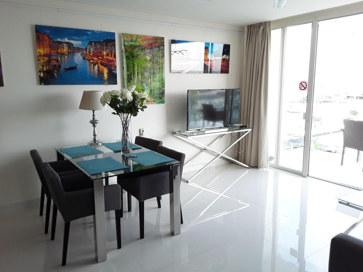 First Line Duplex Puerto Banus Sleeps 8 People Marbella