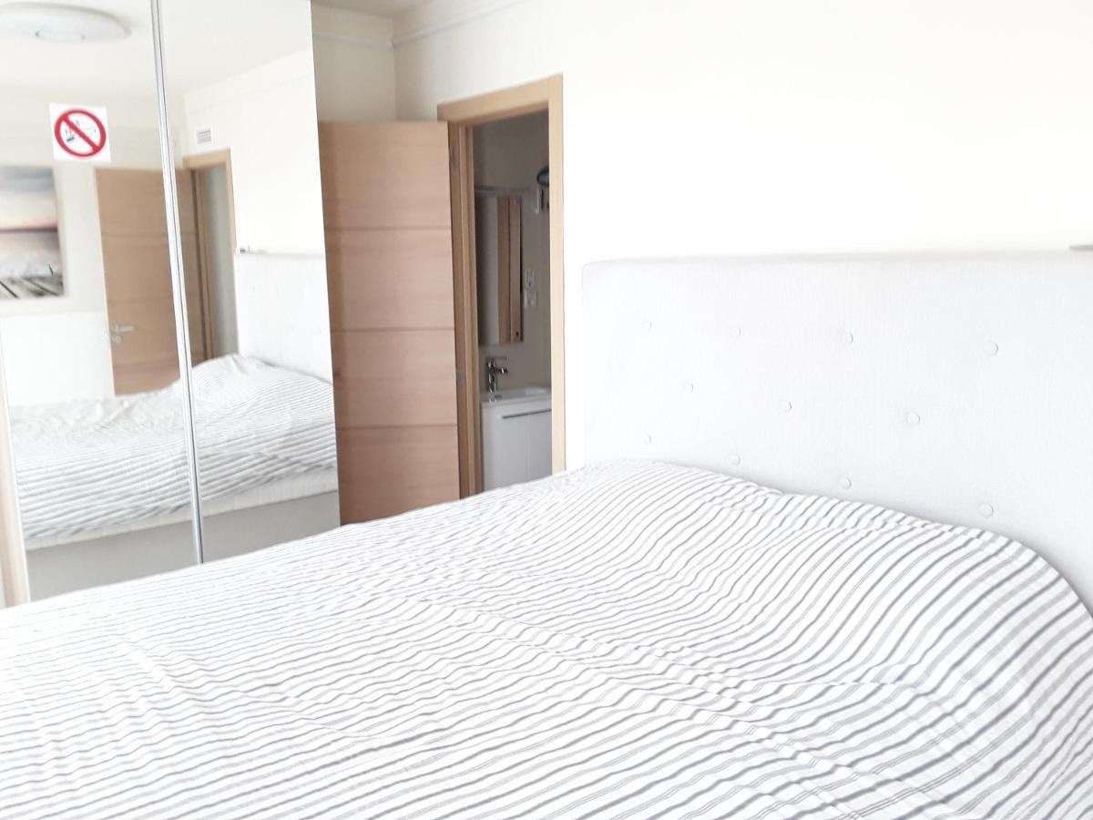First Line Duplex Puerto Banus Sleeps 8 People Apartment *